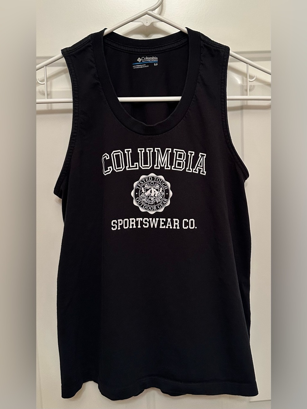 Columbia Sportswear Co. Women's Black Graphic Tank Top Size Small